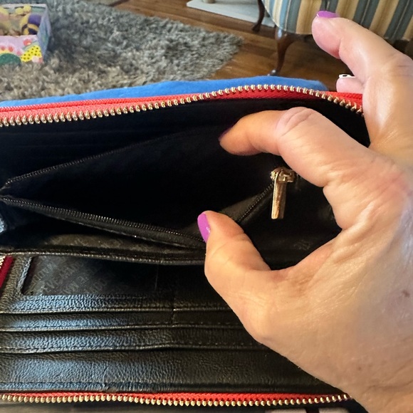 Pretty Steve Madden wristlet/wallet - Picture 7 of 8